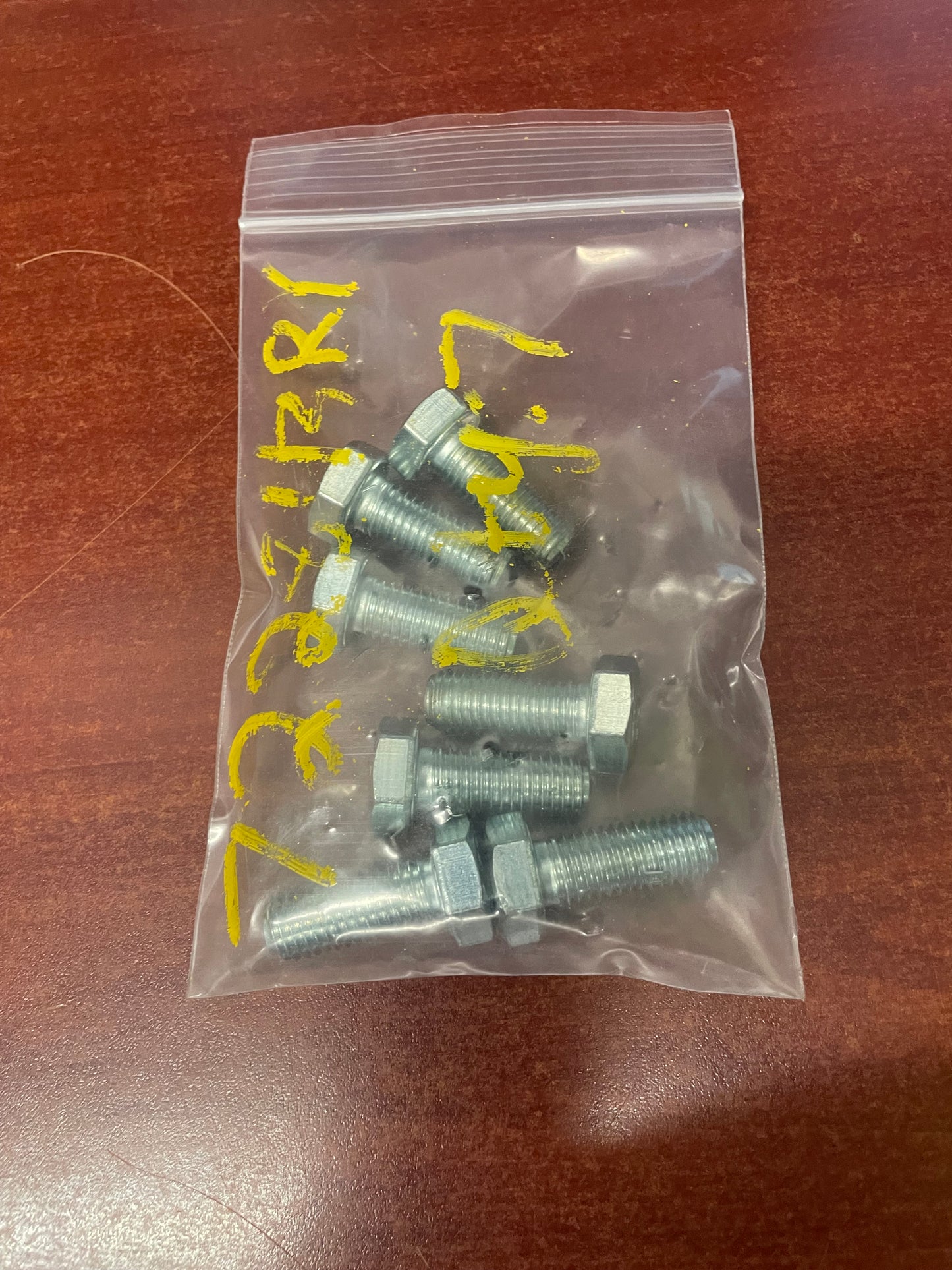 Bolt-MHHCS 722843RY